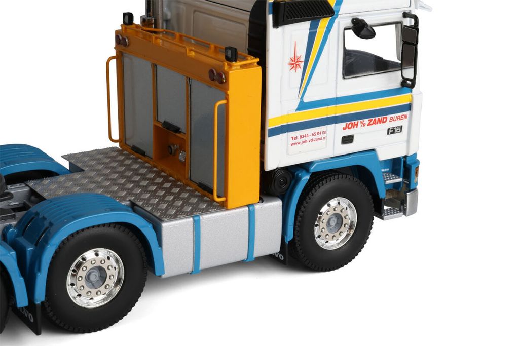 joh-v-d-zand-volvo-f16-globetrotter-6x2 (7)