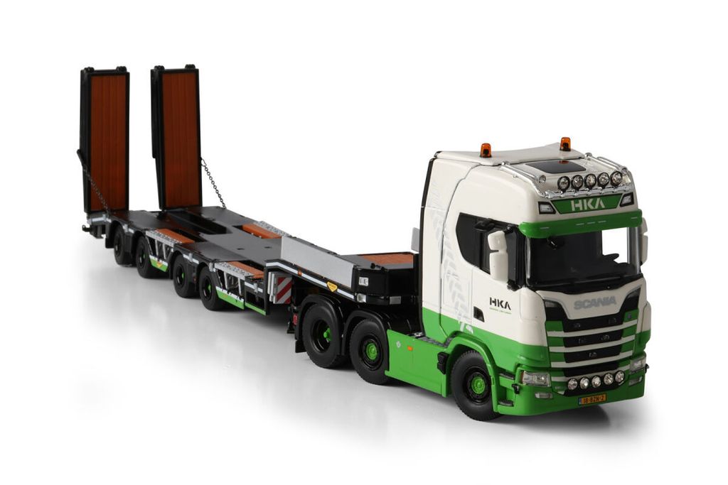 hka-scania-s-highline-cs20h-6x2-twin-st (3)