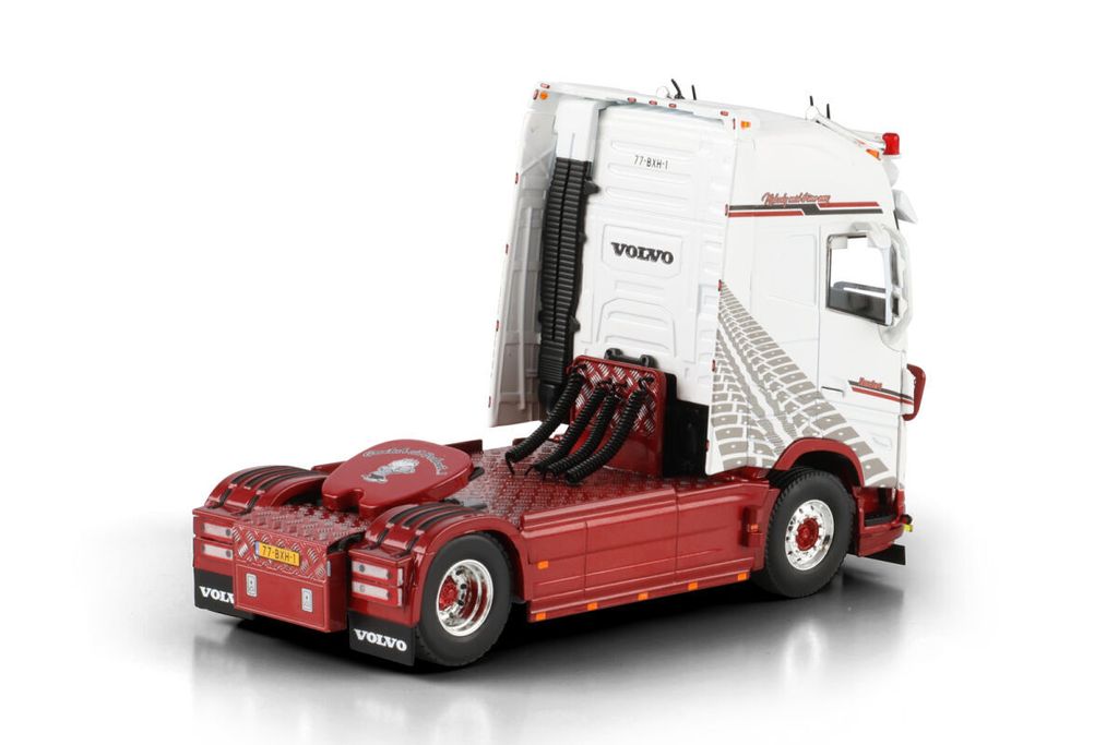 boy-magielse-transport-volvo-fh5-globet (1)