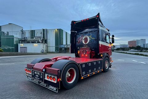 elmitra-scania-4-series-flat-roof-4x2 (1)