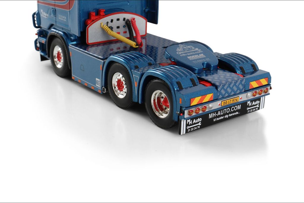 mh-auto-scania-4-series-topline-6x2-twi (6)