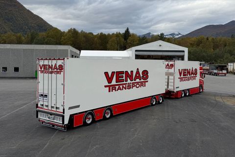 venås-scania-r-highline-cr20h-riged-ree (2)