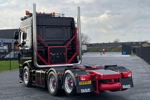 limi-trans-daf-xf-space-cab-my2017-6x2 (1)