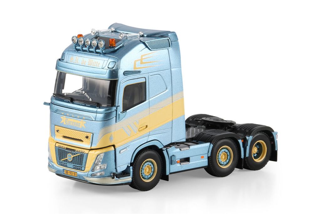 s-n-de-witte-volvo-fh-aero-globetrotte