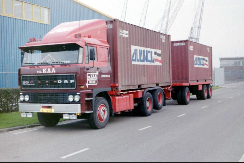 vd-kaa-daf-3600-6x2-tag-axle-riged-cont