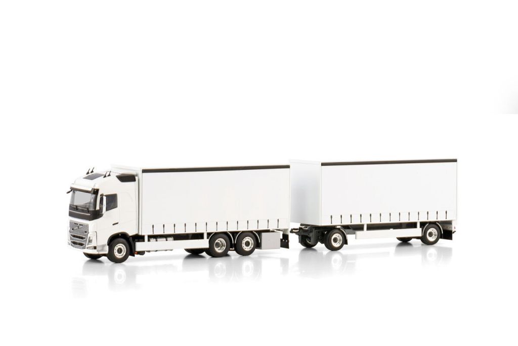 white-line-volvo-fh4-globetrotter-6x2