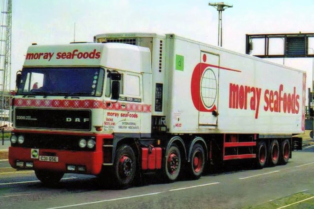 moray-seafoods-daf-3300-space-cab-6x2-t (1)