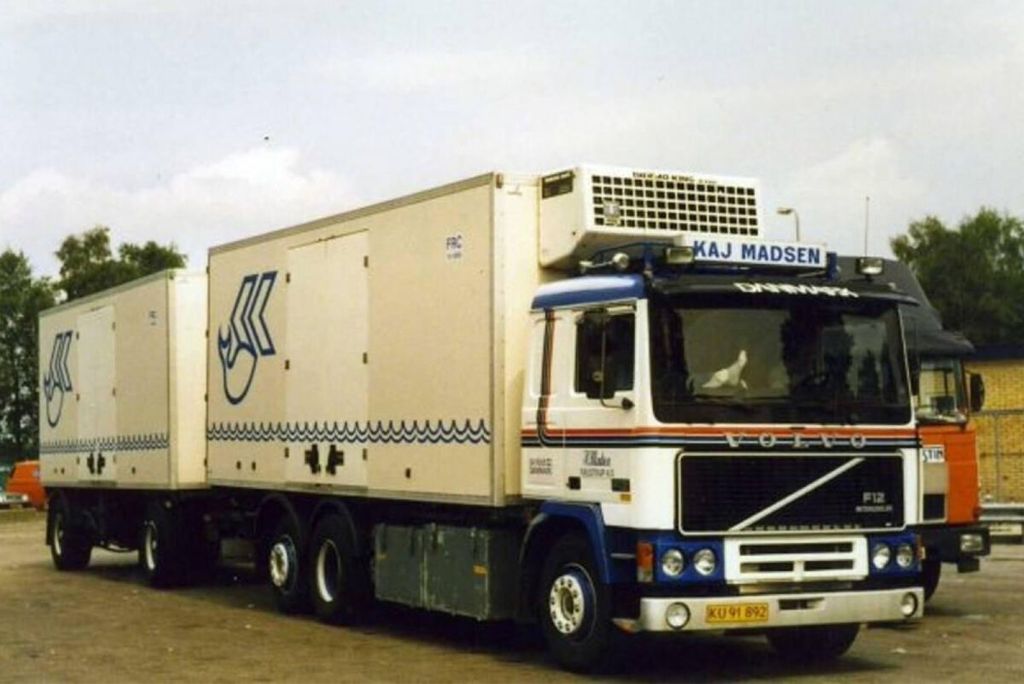 kaj-madsen-volvo-f12-riged-reefer-truck