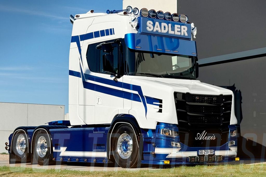 sadler-vlastuin-torpedo-6x2-tag-axle