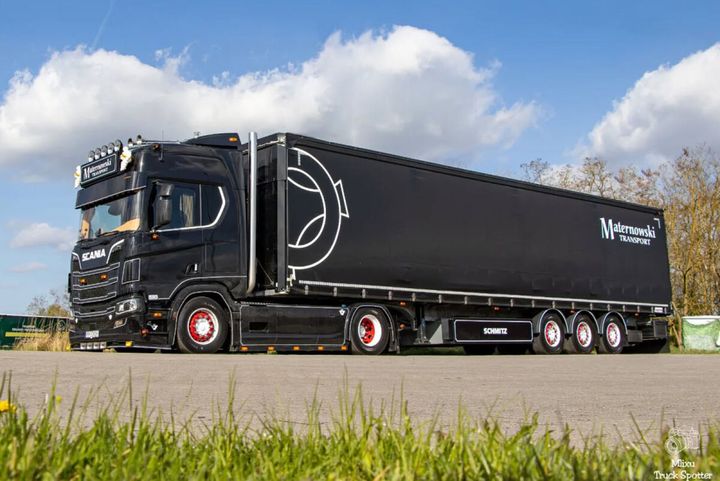 maternowski-scania-r-highline-cr20h-4x2