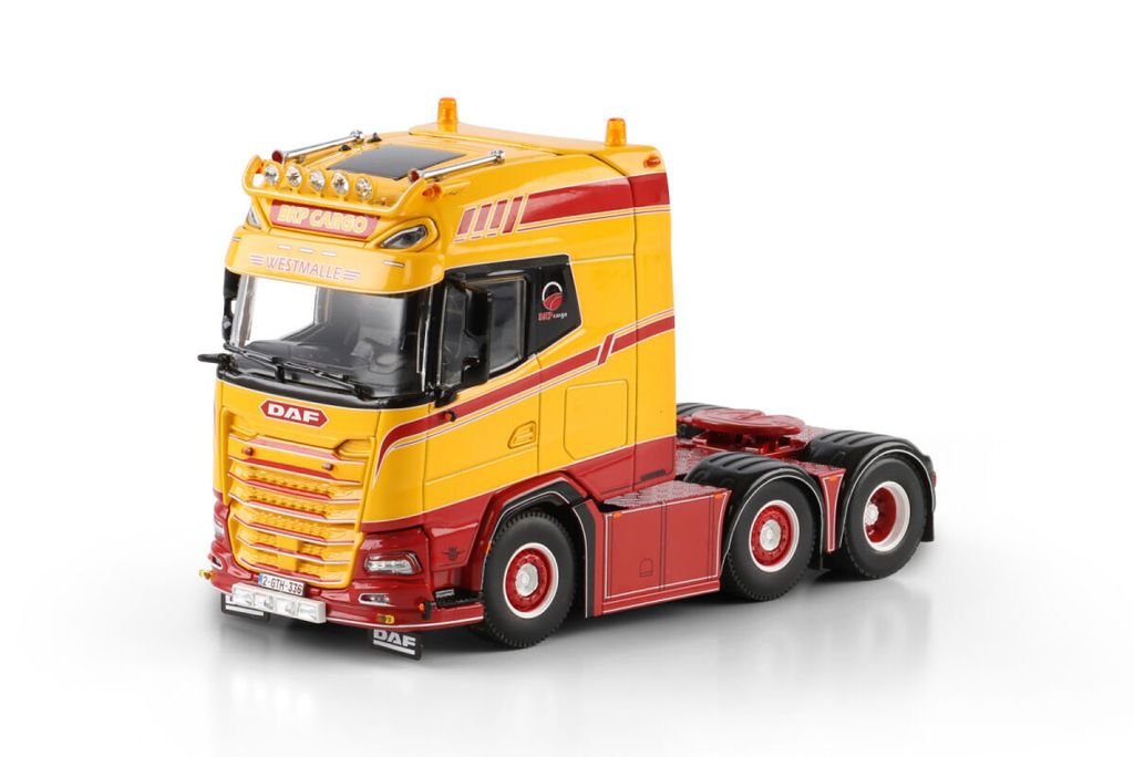 bkp-cargo-daf-xg-6x2-twin-steer