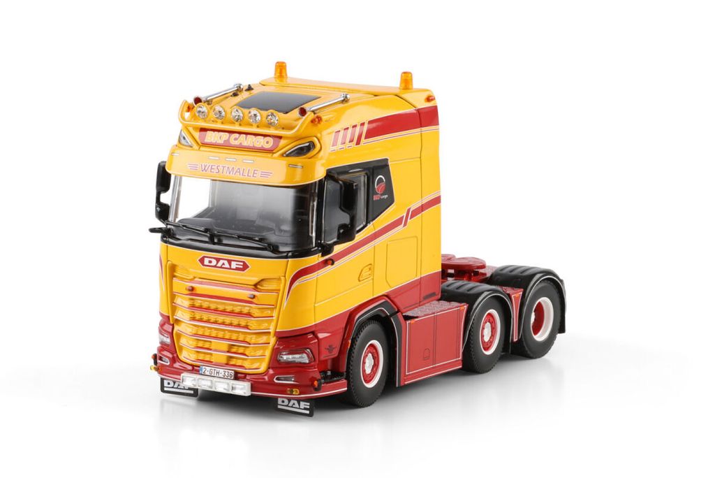 bkp-cargo-daf-xg-6x2-twin-steer (4)