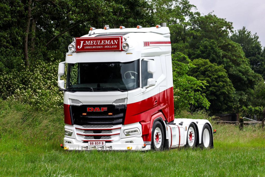 j-meuleman-daf-xf-sh-without-sky-light