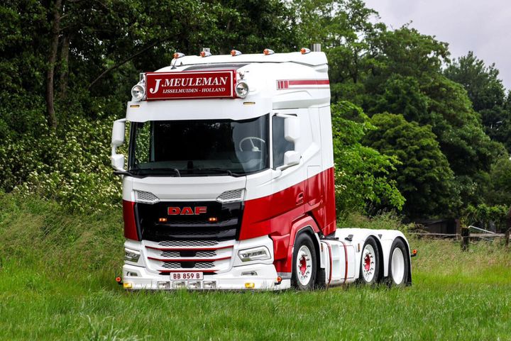 j-meuleman-daf-xf-sh-without-sky-light