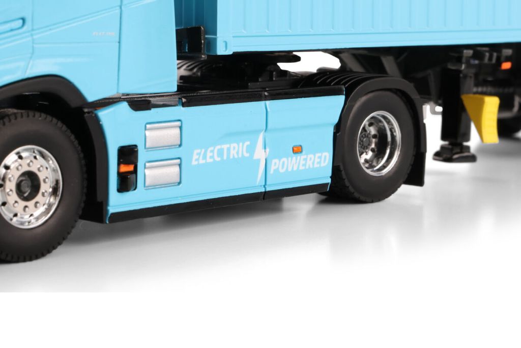 premium-line-volvo-fh-aero-globetrotter-2 (6)