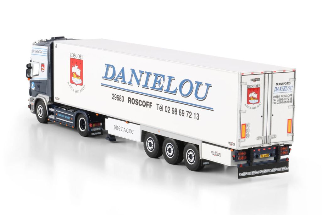danielou-scania-4-series-topline-4x2-re (2)