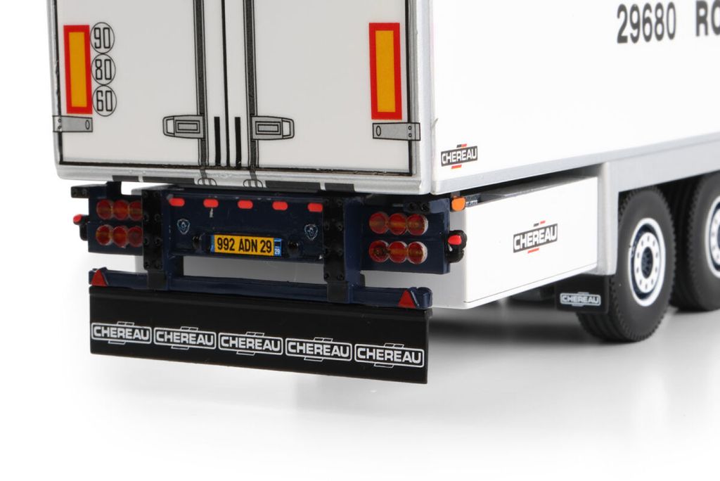 danielou-scania-4-series-topline-4x2-re (7)