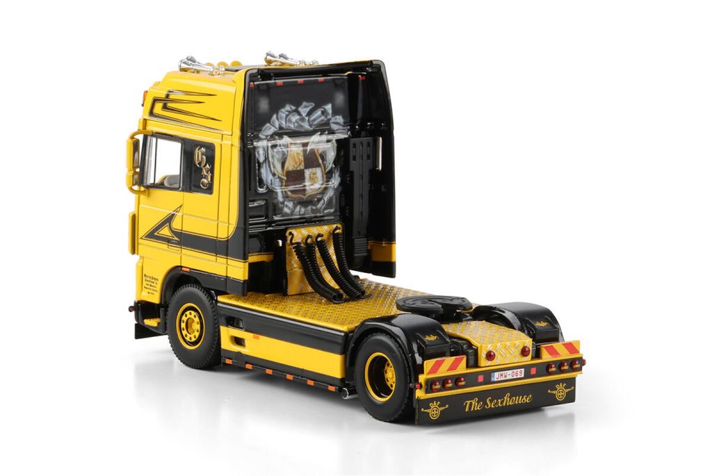 g-seyen-daf-xf95-super-space-cab-4x2 (2)