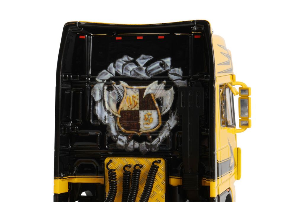 g-seyen-daf-xf95-super-space-cab-4x2 (5)
