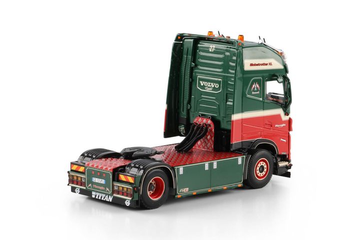 piscaglia-volvo-fh5-globetrotter-xl-4x2 (1)