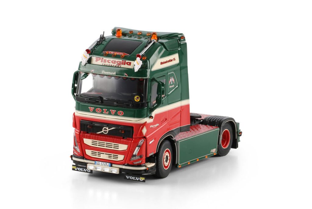 piscaglia-volvo-fh5-globetrotter-xl-4x2 (4)