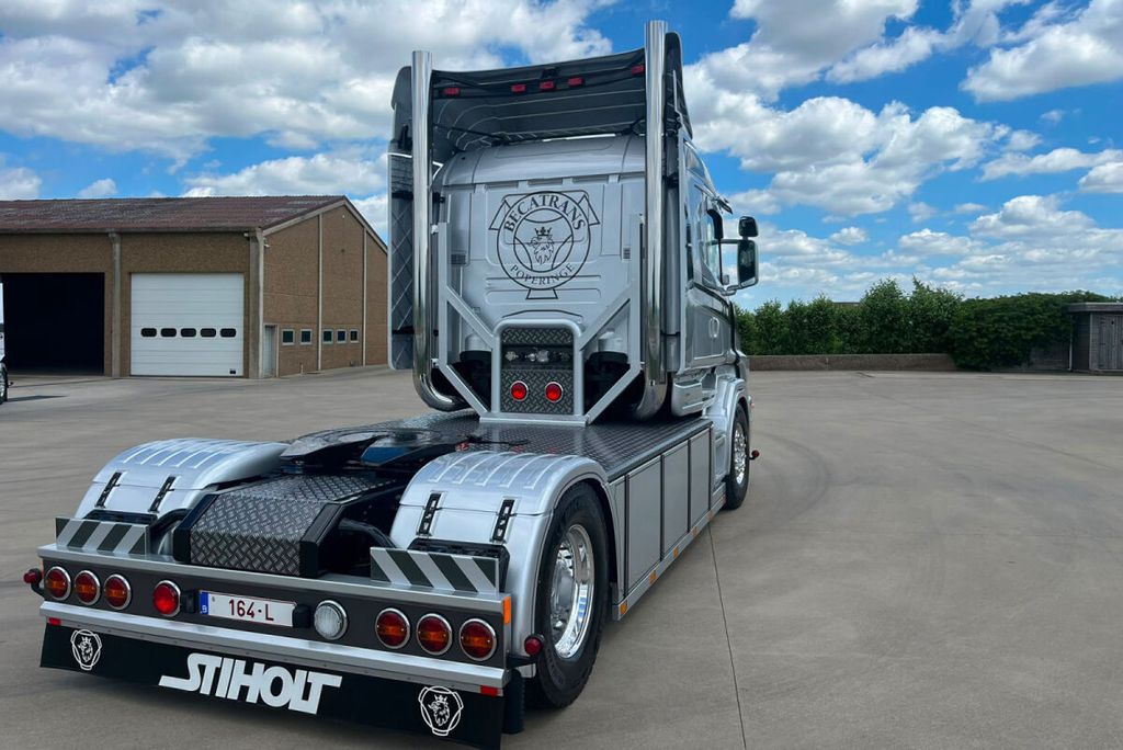 becatrans-scania-4-series-torpedo-lowro (1)