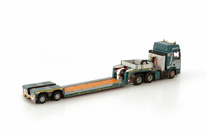 j-brouwer-en-zn-scania-r-highline-i-cr (1)