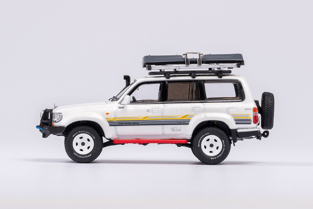 toyota-land-cruiser-j8-white-with-roof-rack