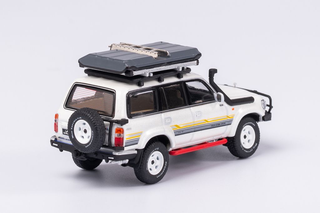 toyota-land-cruiser-j8-white-with-roof-rack (4)