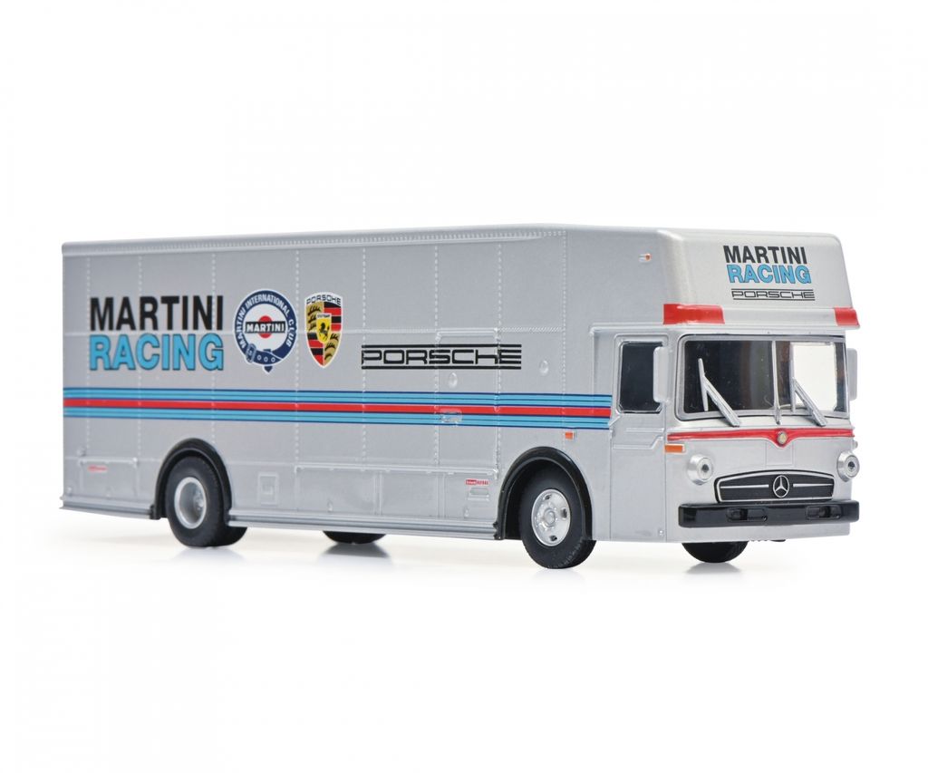race-transporter-martini-1-64-452027400-en_05
