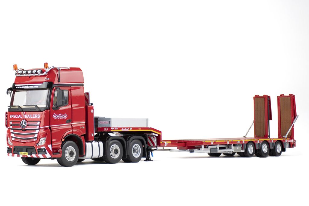 1-50-redline-mcos-3-axle-ramps-with-mb-actros-6x2-gigaspace