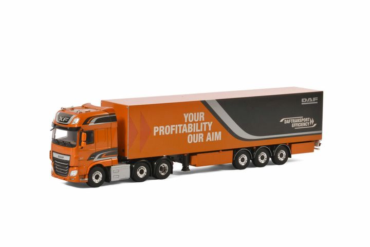 premium-line-daf-xf-super-space-cab-6x2