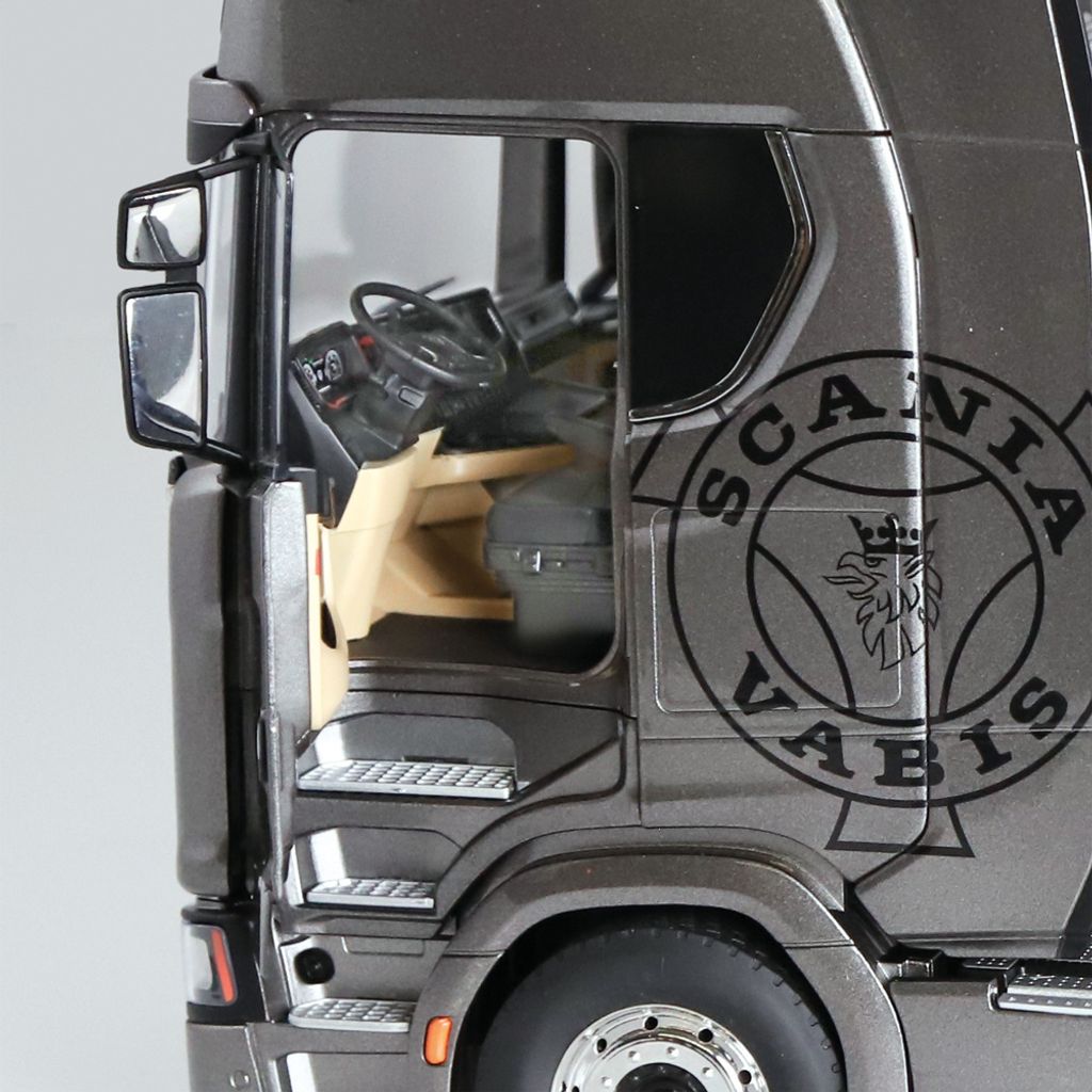 Sammler-Modell :: Lastwagen (LKW) :: Scania V8 730S 4x2