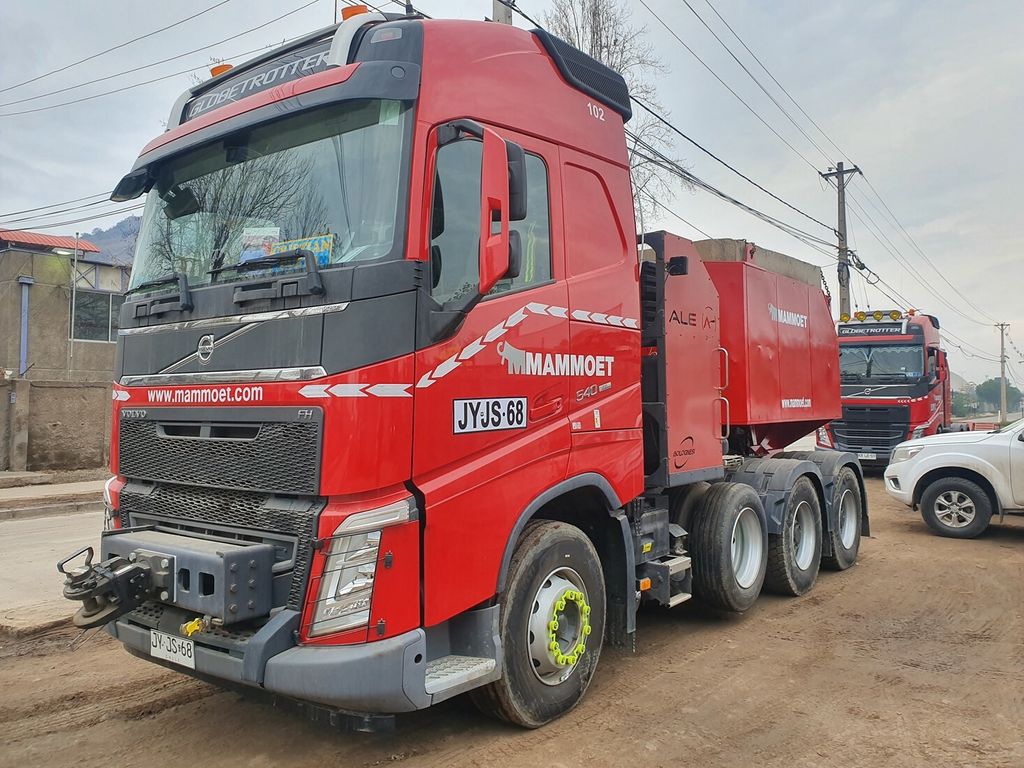 MAMMOET; VOLVO FH4 WITH BALLASTBOX + STELCON PLATES – Inconst MAMMOET; VOLVO FH4 WITH BALLASTBOX + STELCON PLATES – Inconst