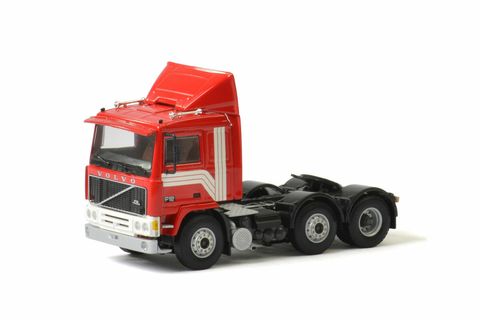 premium-volvo-f12-6x2-twin-steer