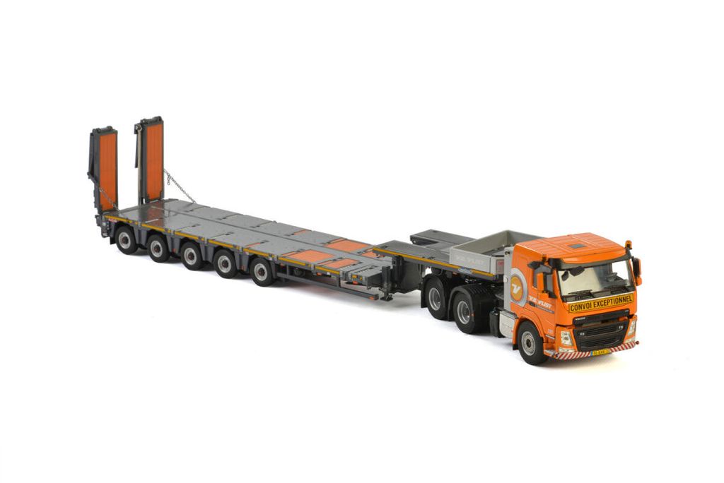 van-der-vlist-volvo-fm4-sleeper-cab-6x4 (2)