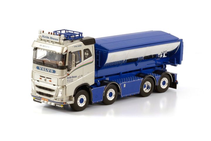 erik-duus-volvo-fh4-sleeper-cab-8x2-ca (3)
