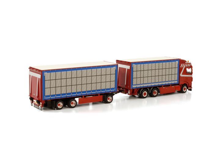tijs-de-koning-daf-xf-space-cab-6x2-tag (1)