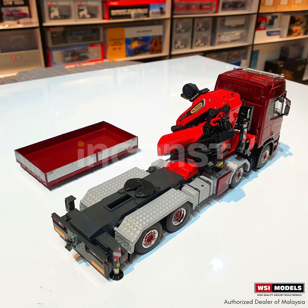 PREMIUM LINE; SCANIA R HIGHLINE CR20H 8X4 SWAP BODY WITH PALFINGER