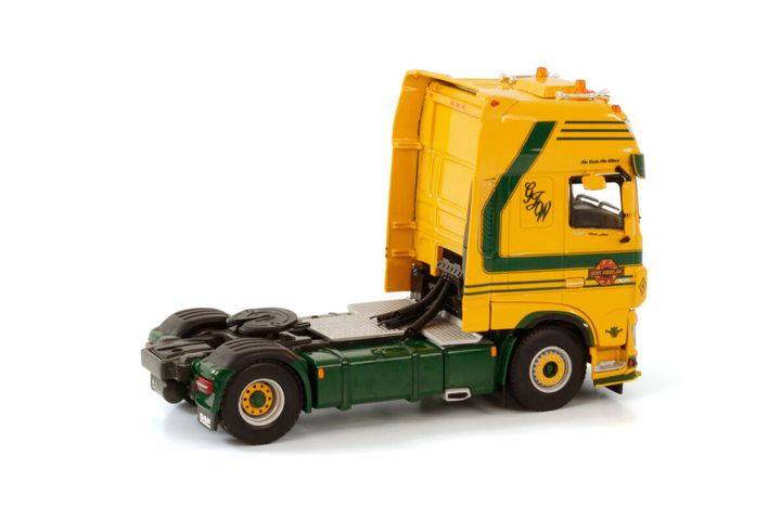 g-j-wibbelink-daf-xf-super-space-cab-m (1)