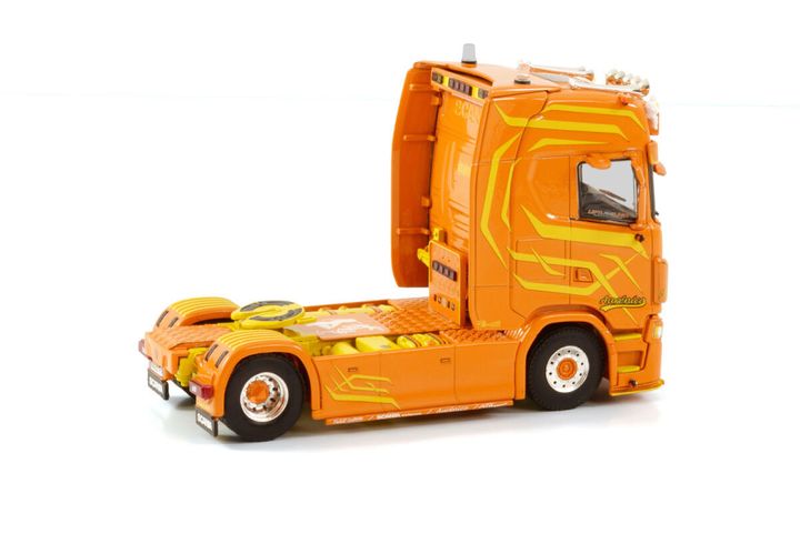 aurénico-scania-s-highline-cs20h-4x2 (1)