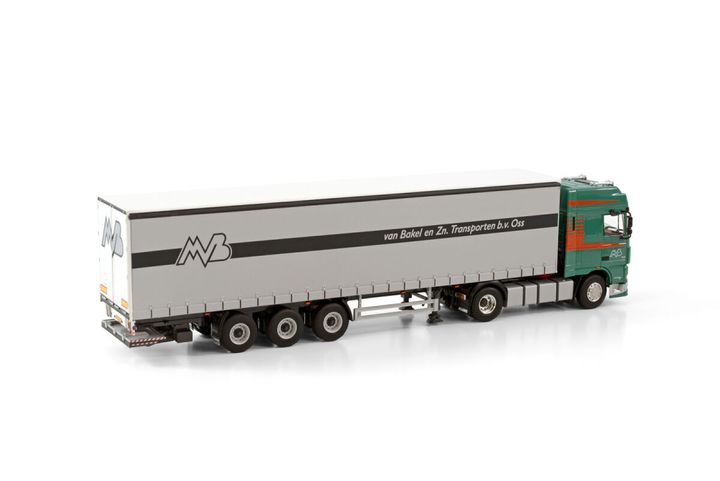 van-bakel-daf-xf-95-super-space-cab-4x2 (1)
