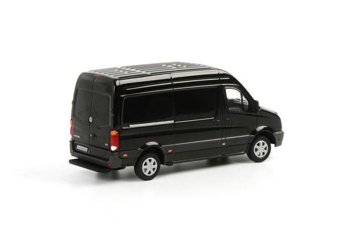 premium-line-volkswagen-crafter-black (1)