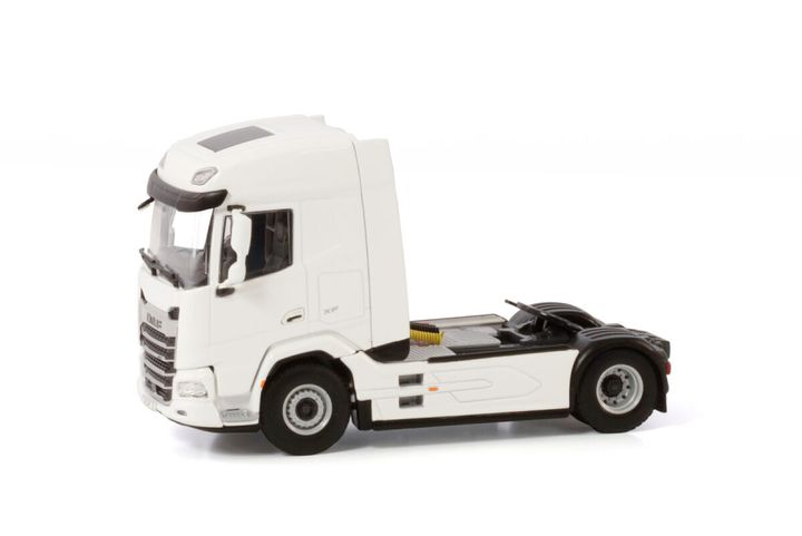white-line-daf-xf-sh-4x2