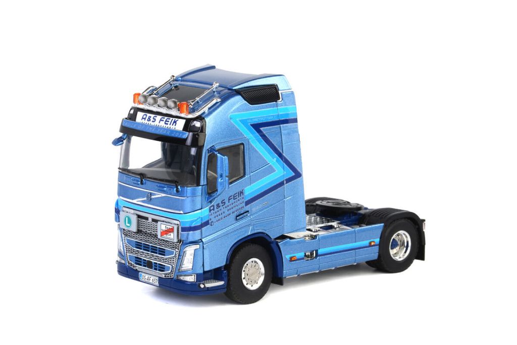 feik-volvo-fh4-globetrotter-xl-4x2