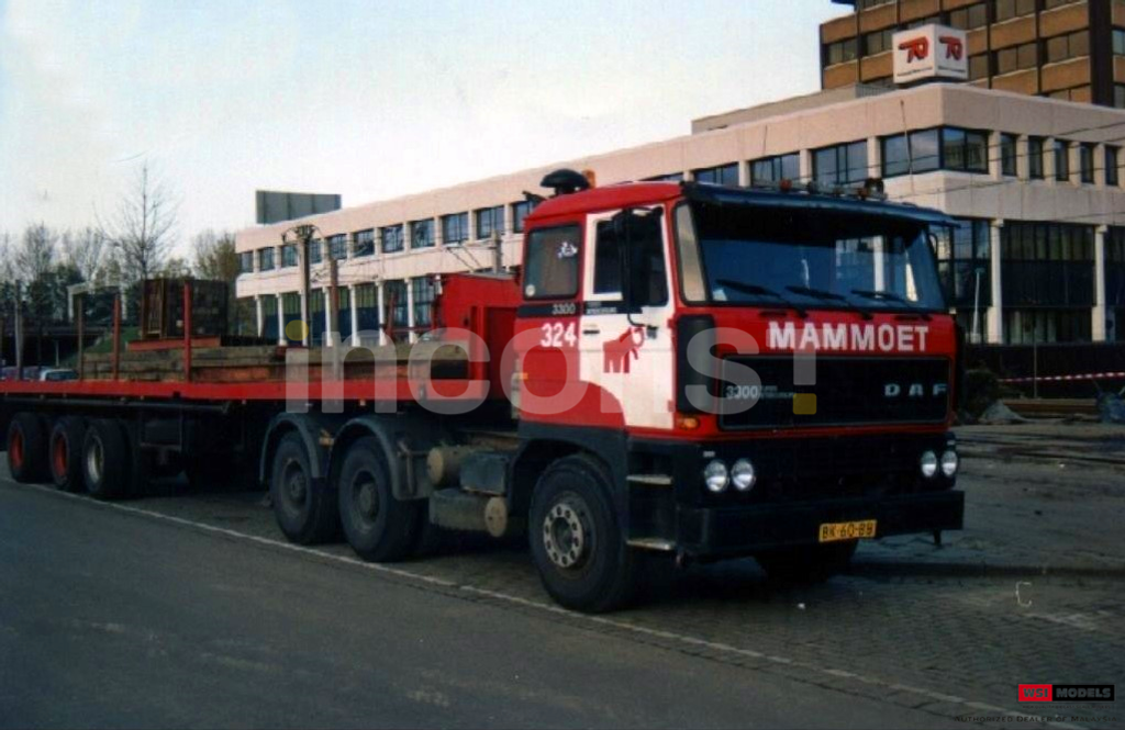 MAMMOET; DAF 3300 6X4 WITH 3 AXLE FLAT CLASSIC TRAILER + 2X MAMMOET; DAF 3300 6X4 WITH 3 AXLE FLAT CLASSIC TRAILER + 2X