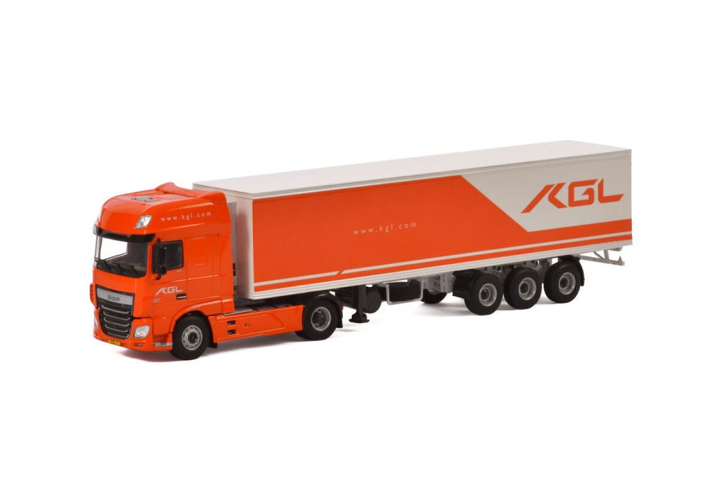 kgl-holding-daf-xf-super-space-cab-4x2