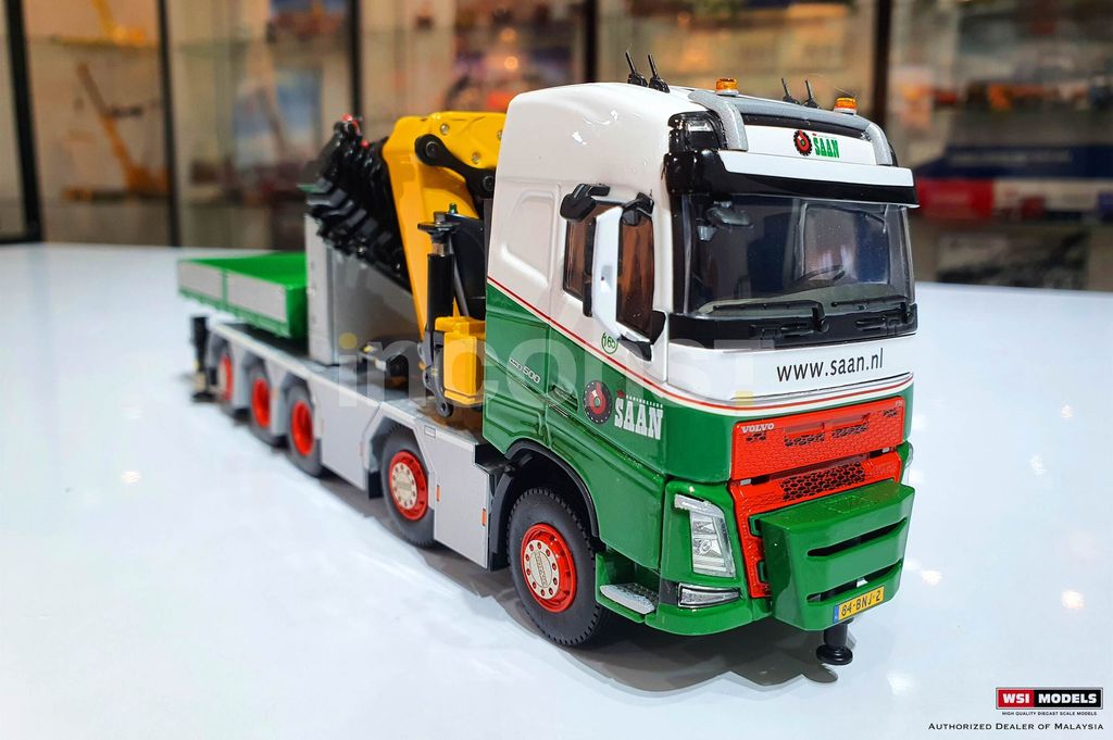 KONINKLIJKE SAAN; VOLVO FH4 GLOBETROTTER 10X4 TAG AXLE WITH KONINKLIJKE SAAN; VOLVO FH4 GLOBETROTTER 10X4 TAG AXLE WITH