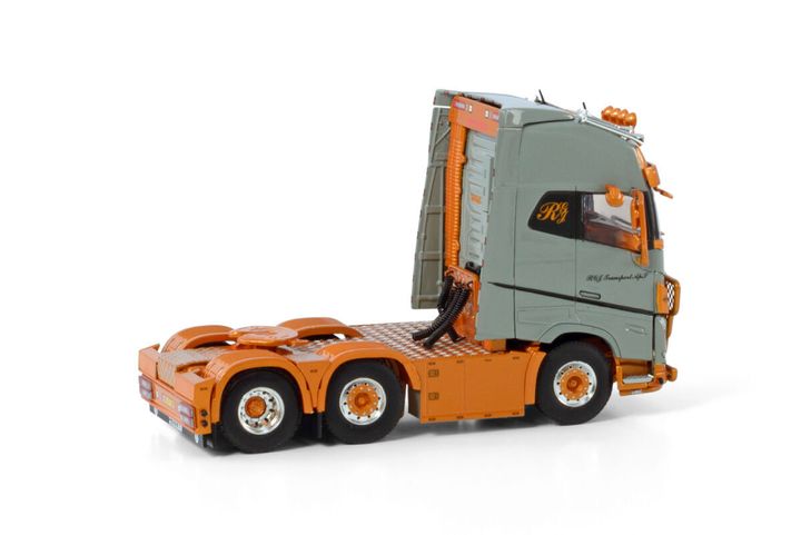 rgj-transport-volvo-fh5-globetrotter-xl (1)
