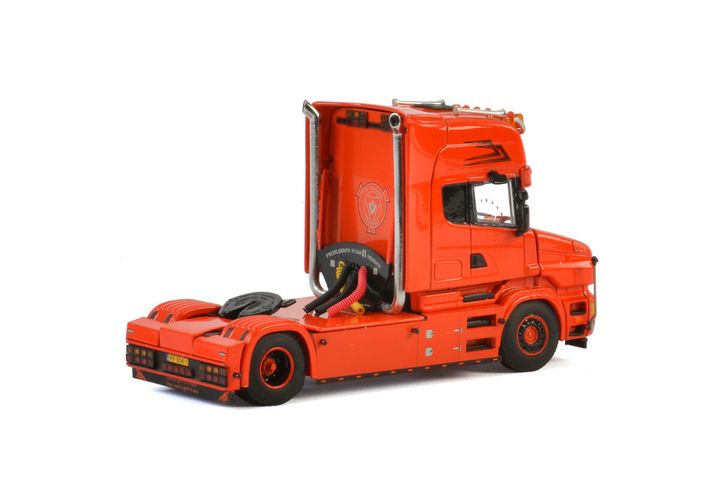 j-b-van-soeren-scania-4-series-torpedo (1)